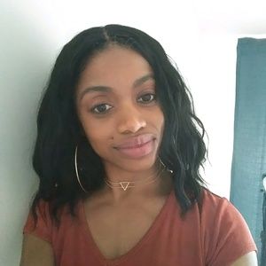 Meet your Posher, Melecia